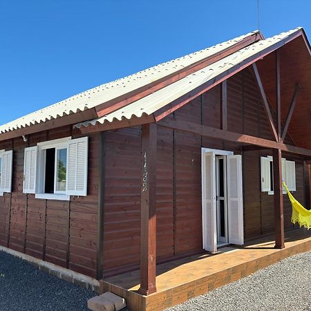Chale De 2 Quartos, Com Estacionamento, A 5 Min Da Praia! Пасу-ди-Торрис Экстерьер фото